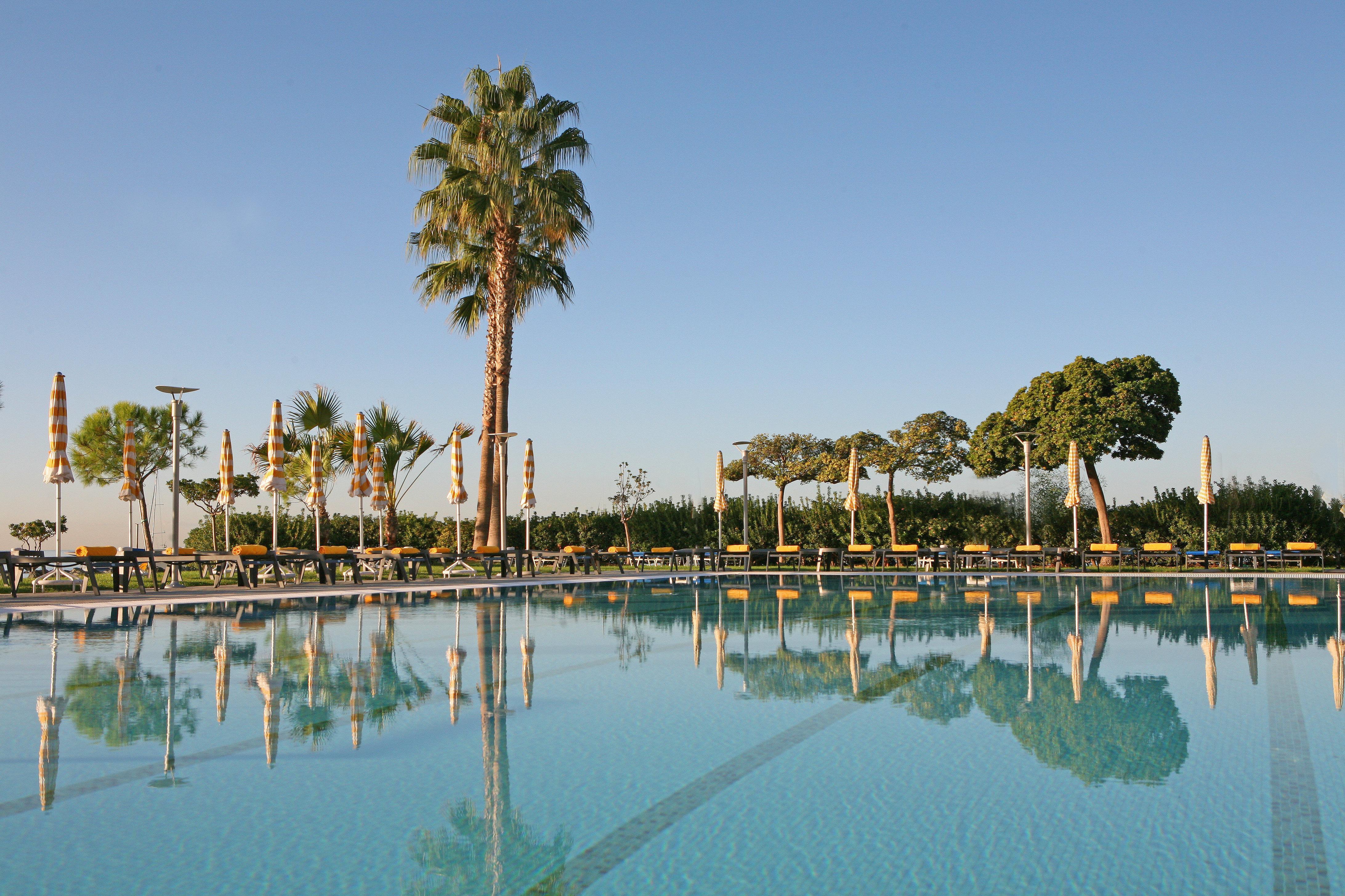 Crowne Plaza Limassol, An Ihg Hotel Exterior foto